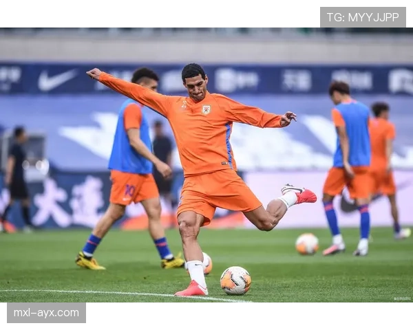 山东泰山军团积极备战新赛季，状态火热引关注