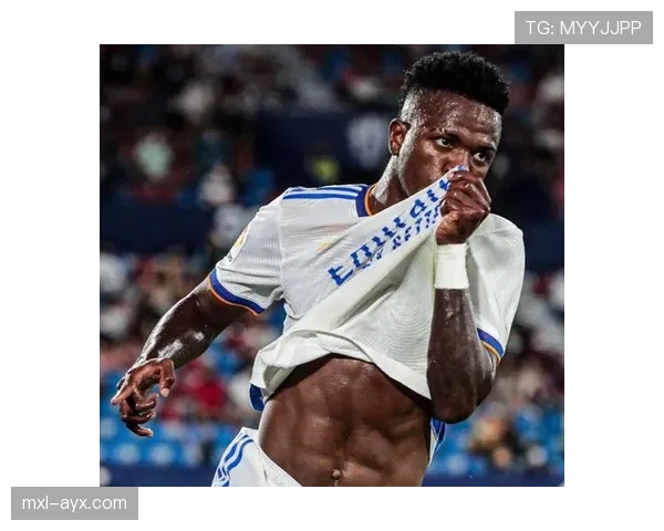 姆巴佩欧冠关键战表现起伏解析